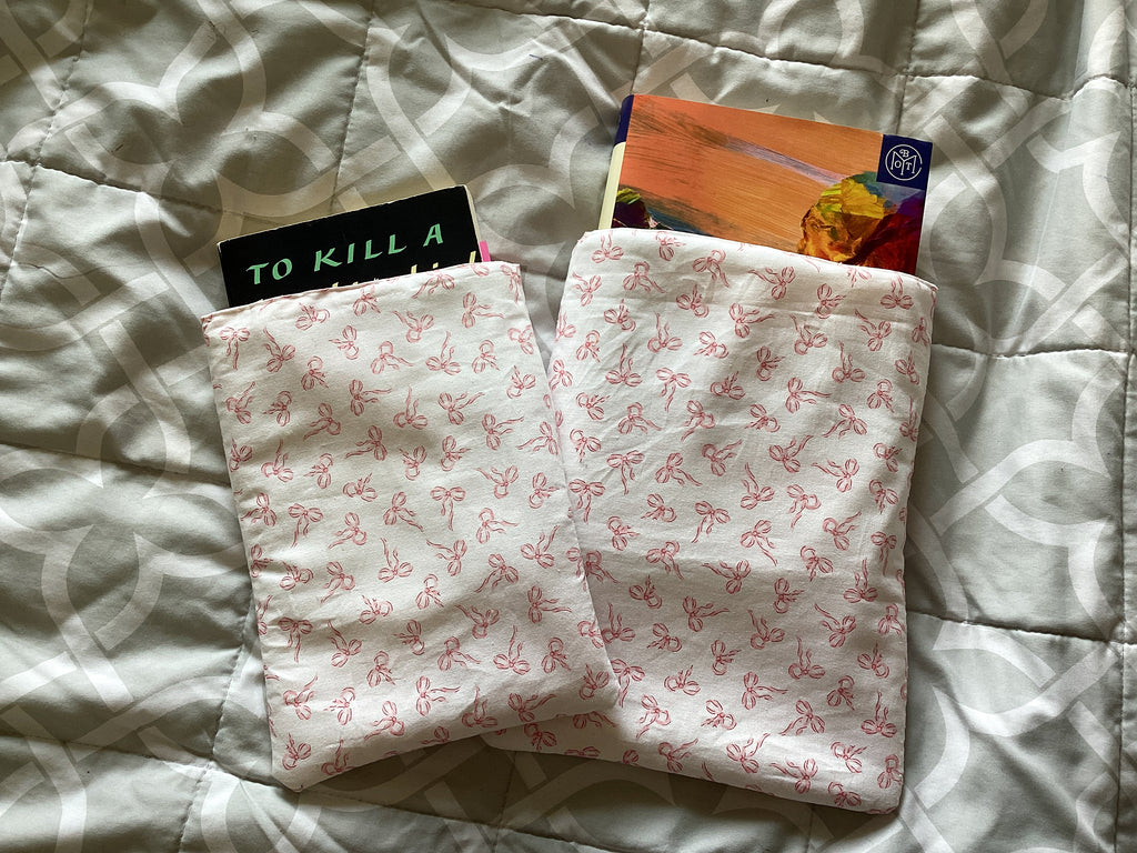 Little Pink Bows Book/E-Reader Sleeve